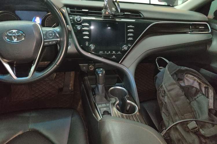 Used Toyota Camry 2018 2.5G Luxury Edition
