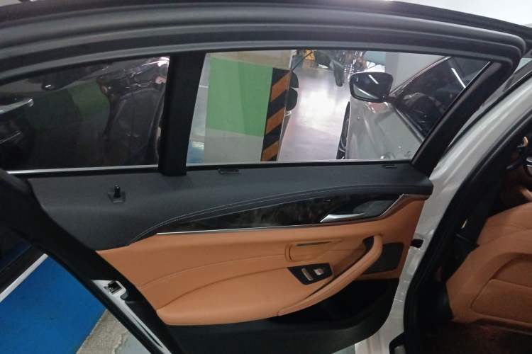 Used BMW 5 Series 2020 530Li Leading Model M Sport Package
