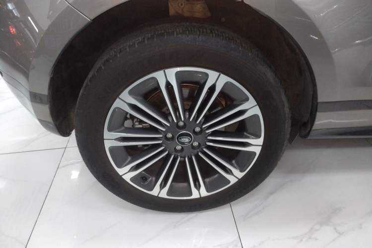 Used Land Rover Range Rover Evoque 2024 Aurora L 249 PS Glowing Limited Edition