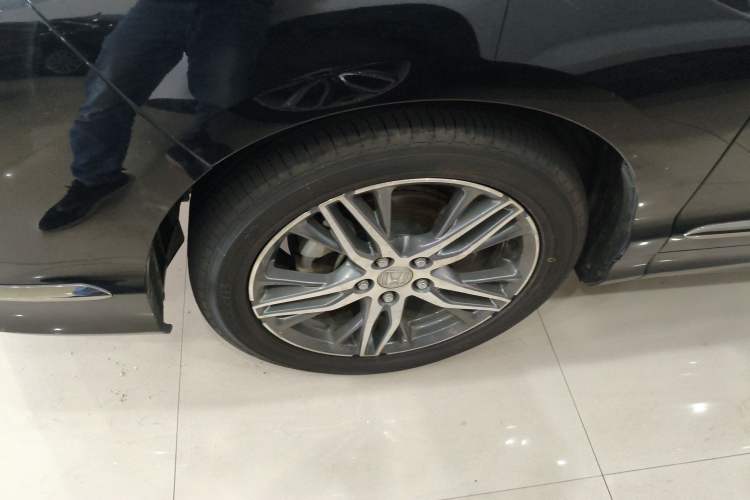 Used Honda Elysion 2019 2.0L Hybrid Luxury Edition
