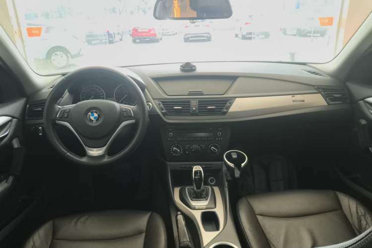 Used BMW X1 2014 sDrive18i Fashion Model