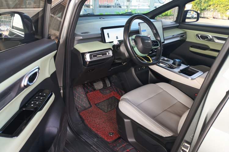 Used AION Y 2022 Plus 70 Enjoy Edition
