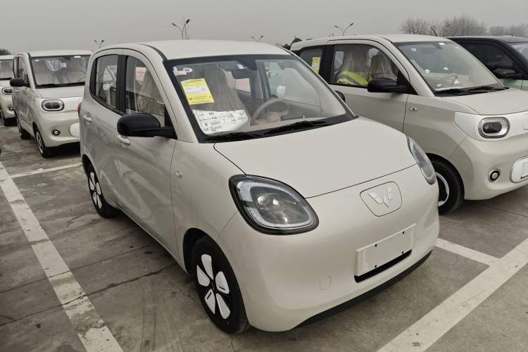 Used Wuling Hongguang MINIEV 2025 Four-Door Version Advanced Edition
