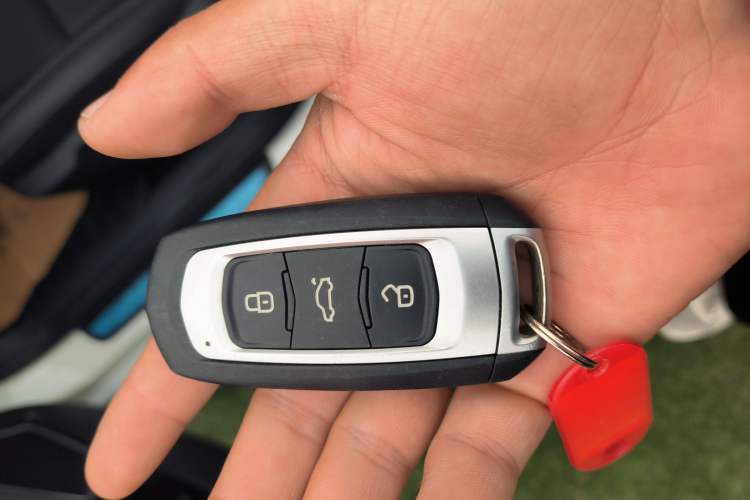 Used Geely Auto Emgrand GL 2017 1.8L Manual Elite Model
