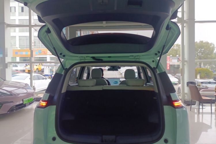 Used AION Y 2023 Plus 510 Smart Edition
