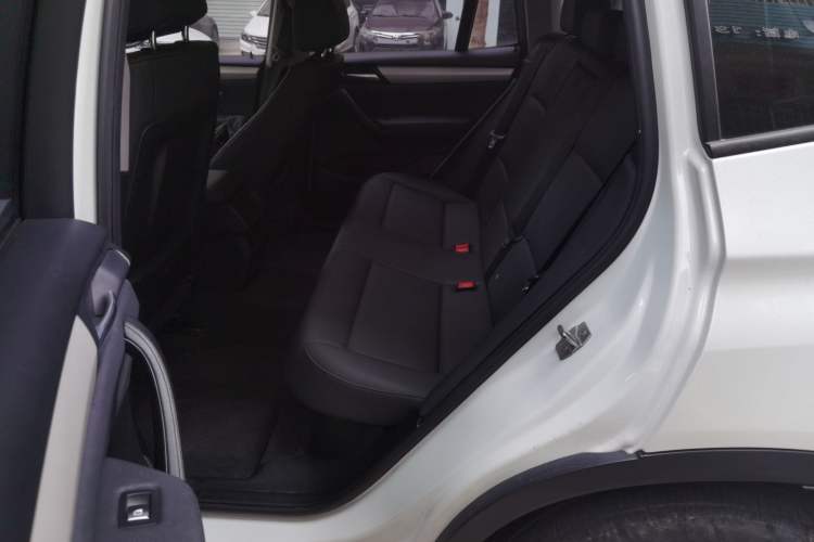 Used BMW X3 2016 sDrive20i
