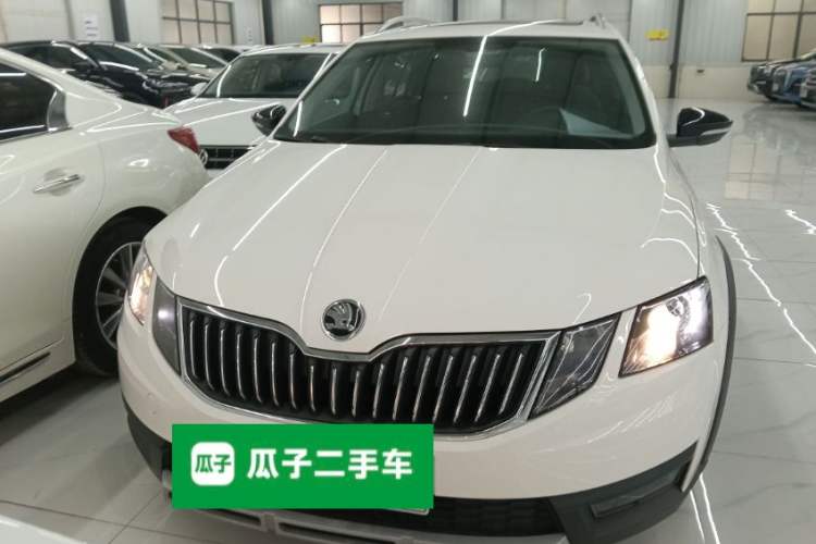 Used Skoda Octavia 2018 Station Wagon TSI230 DSG Luxury Edition