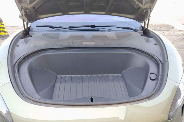 Used  SU7 2024 Rear-Drive Ultra-Long Range Advanced Pro-Level Intelligent Driving Version
