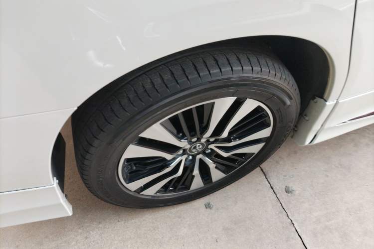 Used Toyota Alphard 2018 Revised Version 3.5L Luxury Edition
