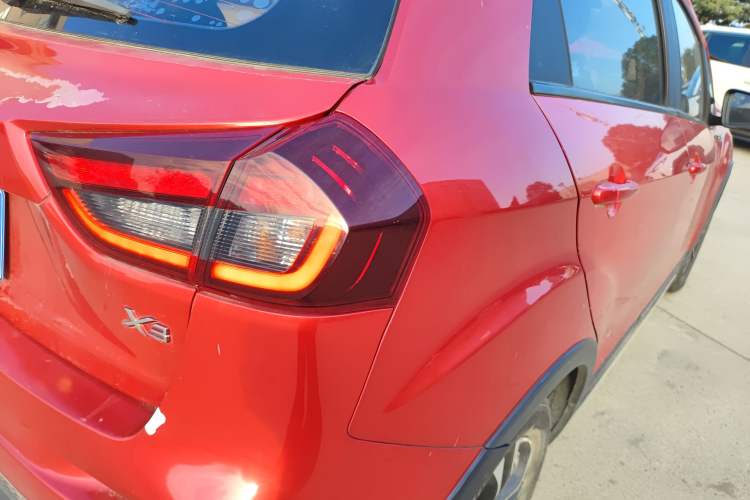 Used Geely Auto Vision X3 2019 Upgraded Model 1.5L CVT Elite Version
