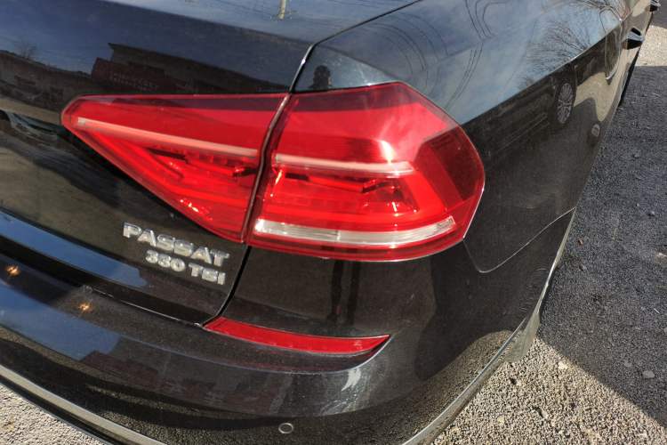 Used Volkswagen Passat 2017 330TSI DSG Luxury Edition
