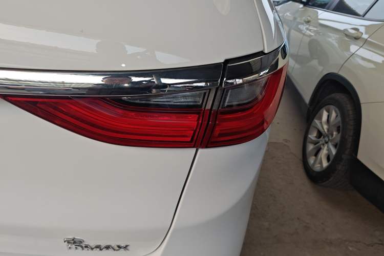 Used BYD Song MAX 2017 1.5T Automatic Smart Connect Elite 7-Seater