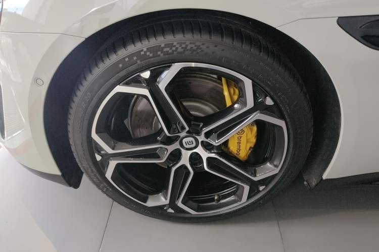 Used  SU7 2024 Four-Wheel Drive Ultra-Long Range Advanced Intelligent Driving Max Edition
