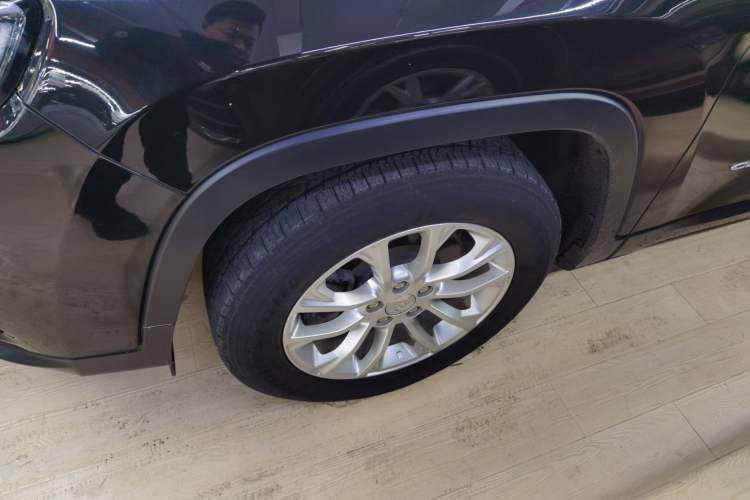 Used Jeep Cherokee 2019 2.0T Two-Wheel Drive Smart Enjoyment Version China VI