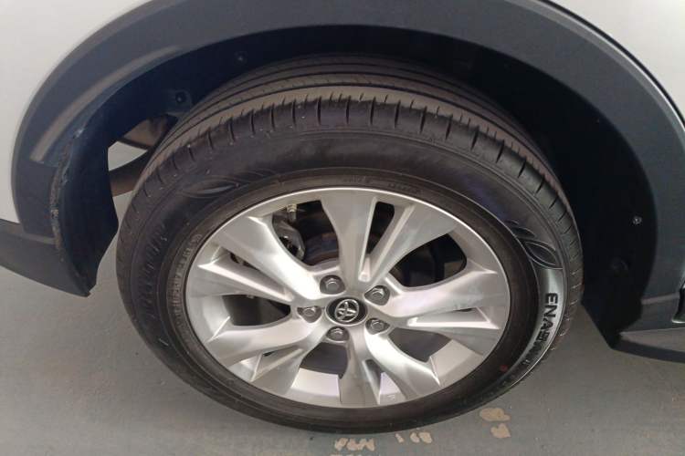 Used Toyota IZOA 2021 2.0L Enjoy Edition