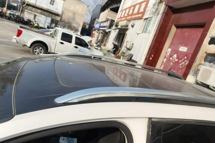 Used Ford Edge 2015 2.0T GTDi Two-Wheel-Drive High-Line Version