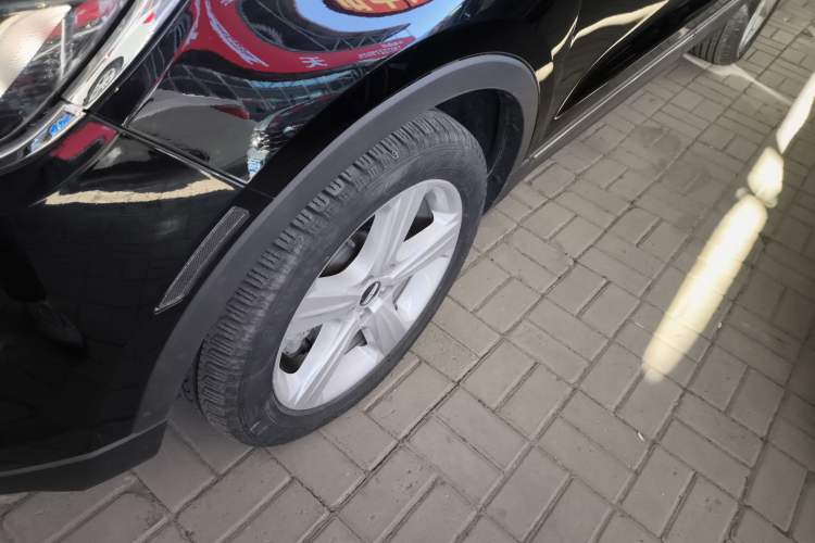 Used Lincoln MKC 2017 2.0T Two-Wheel Drive Deluxe Edition