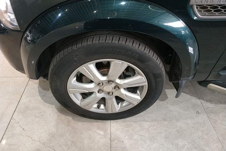 Used Land Rover Discovery 2014 3.0 SC V6 SE
