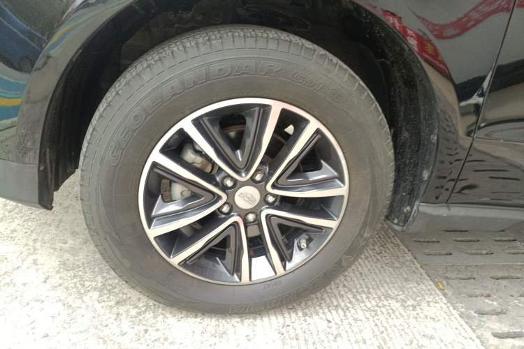 Used Geely Auto Vision X6 2018 1.4T CVT 4G Connected Flagship Edition