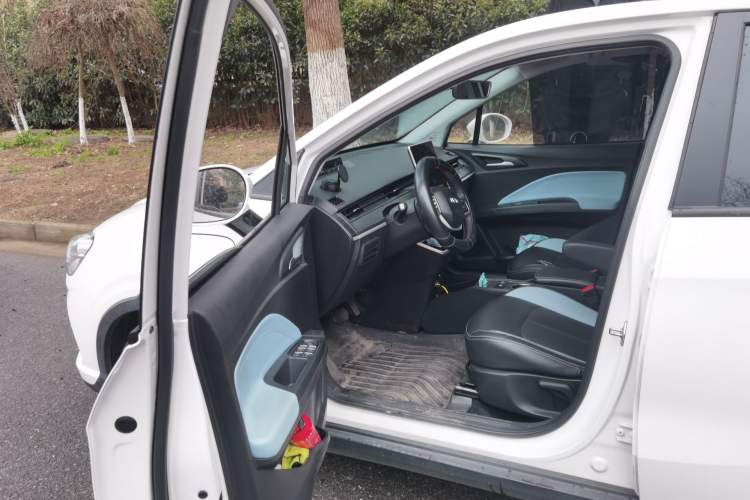 Used NETA V 2021 Long-Range Entertainment Edition Upgrade Model
