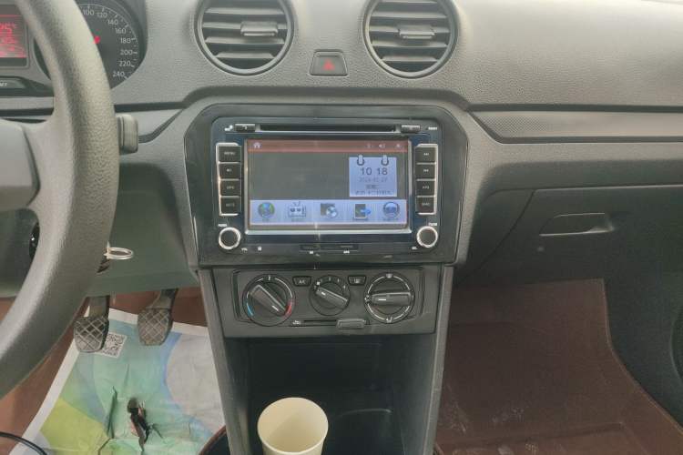 Used Volkswagen Jetta 2015 Value Edition 1.6L Manual Fashionable Style