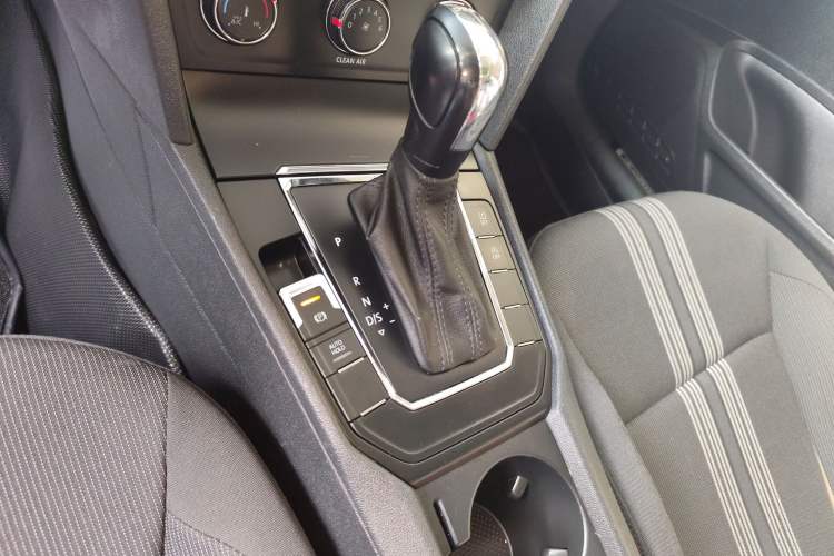 Used Volkswagen Lamando 2018 230TSI DSG Fashion Edition
