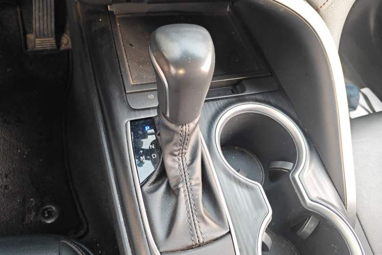 Used Toyota Camry 2023 2.0G Luxury Edition