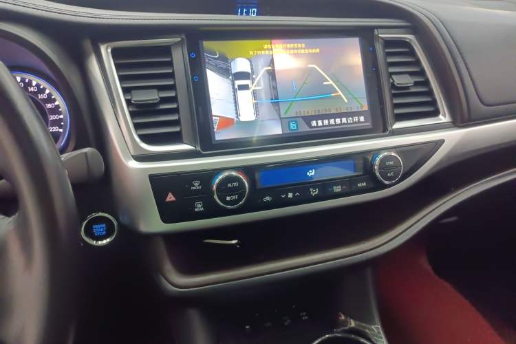 Used Toyota Highlander 2018 2.0T Four-Wheel Drive Prestige Version 7 Seats China VI Standard