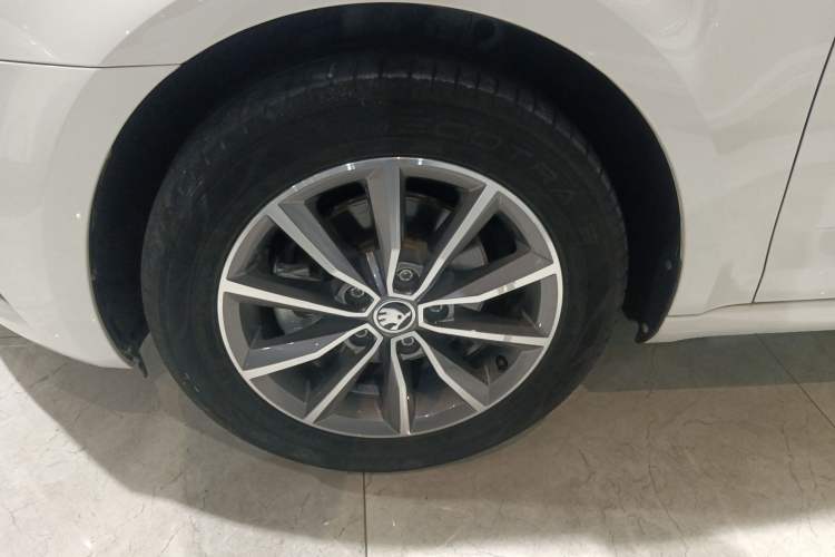 Used Skoda Octavia 2021 1.5L Automatic Comfort Edition
