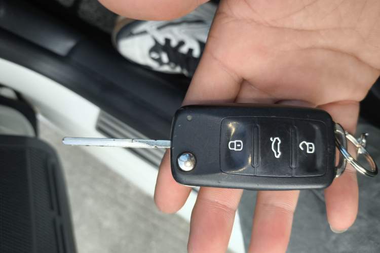 Used Volkswagen Gran Lavida 2015 230TSI DSG Comfort Edition
