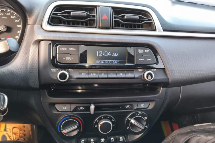 Used Hyundai Verna 2017 1.4L Automatic YueXiang Edition China V-standard