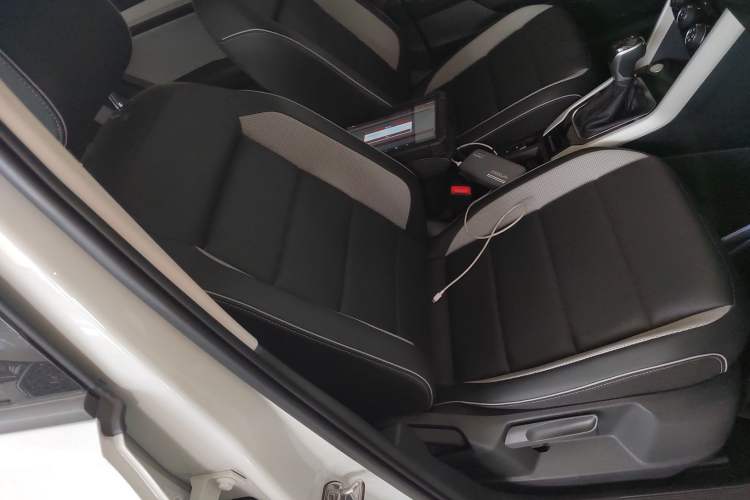 Used Volkswagen T-ROC 2023 280TSI DSG Two-Wheel Drive Time Edition
