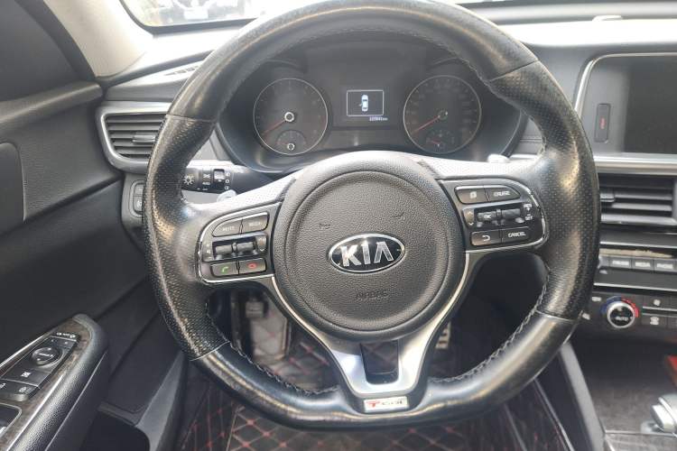 Used Kia K5 2016 1.6T Automatic LUX
