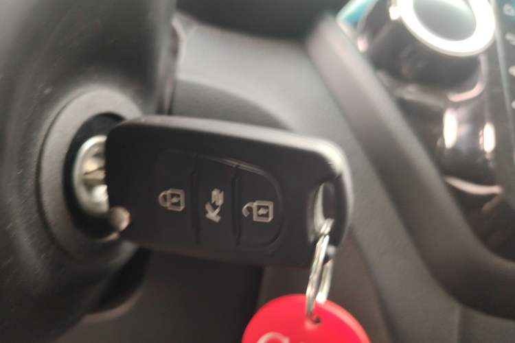 Used Kia K2 2015 Sedan 1.4L Automatic GLS
