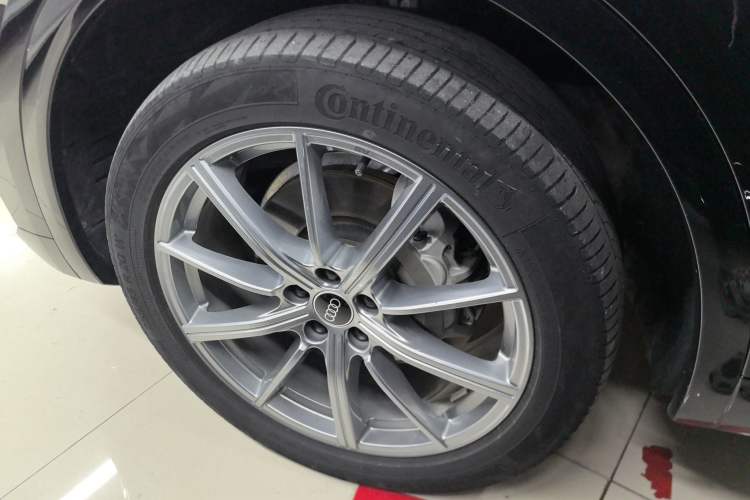 Used Audi Q5L 2023 40T Luxury Dynamic Model
