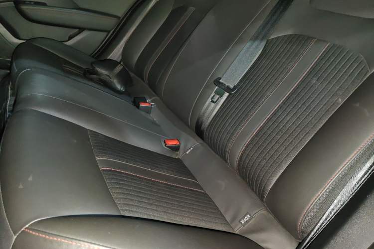 Used Dongfeng Aeolus Yixuan 2021 230T Automatic ZuiFeng Edition
