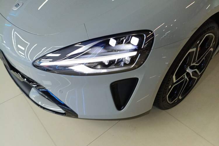 Used  SU7 2024 Rear-Drive Ultra-Long Range Advanced Pro-Level Intelligent Driving Version
