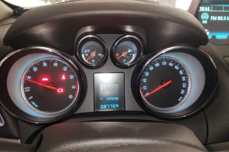 Used Buick Encore 2015 1.4T Automatic Two-Wheel Drive Urban Elite Version
