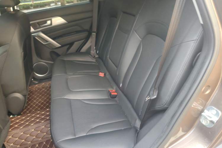 Used Haval H2 2017 Red-Label 1.5T Manual Two-Wheel-Drive Elite Model
