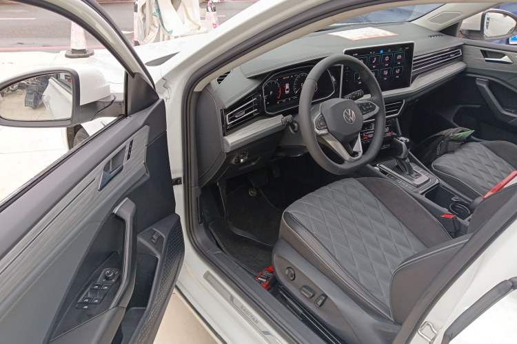 Used Volkswagen Sagitar 2023 300TSI DSG Excellence Edition