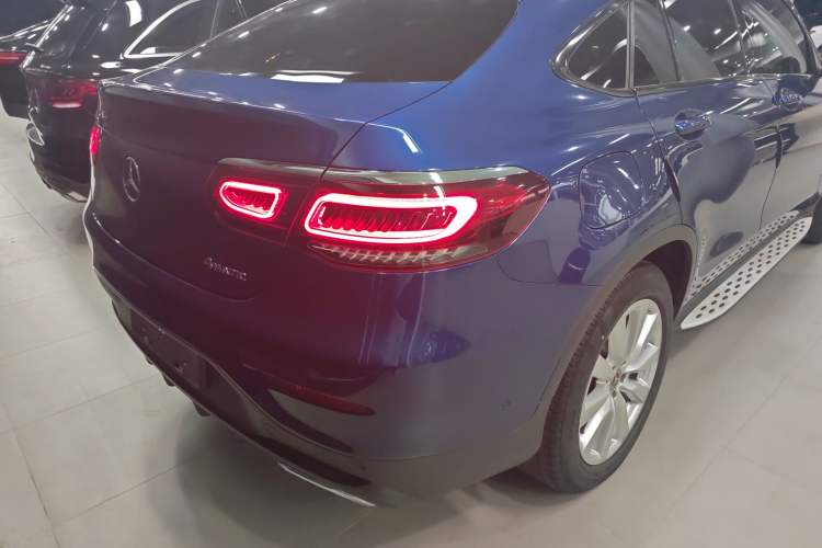 Used Mercedes-Benz GLC Coupe 2021 GLC 260 4MATIC Coupe SUV
