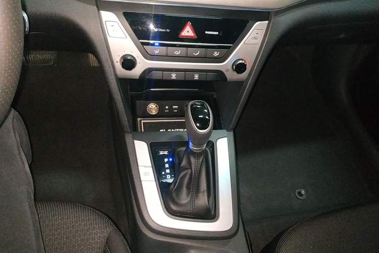 Used Hyundai Elantra 2016 1.6L Automatic ZhiXuan – Elite Version