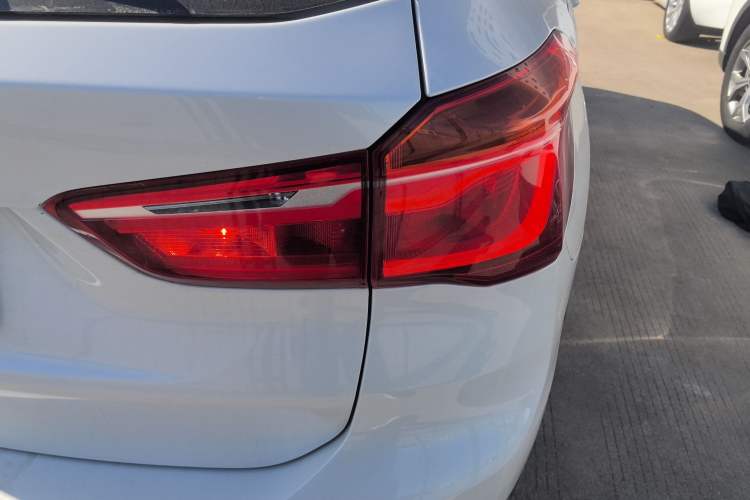 Used BMW X1 2018 sDrive18Li Luxury Model
