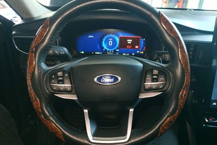 Used Ford Explorer 2020 EcoBoost 285 4x4 Titanium Edition 7-Seater
