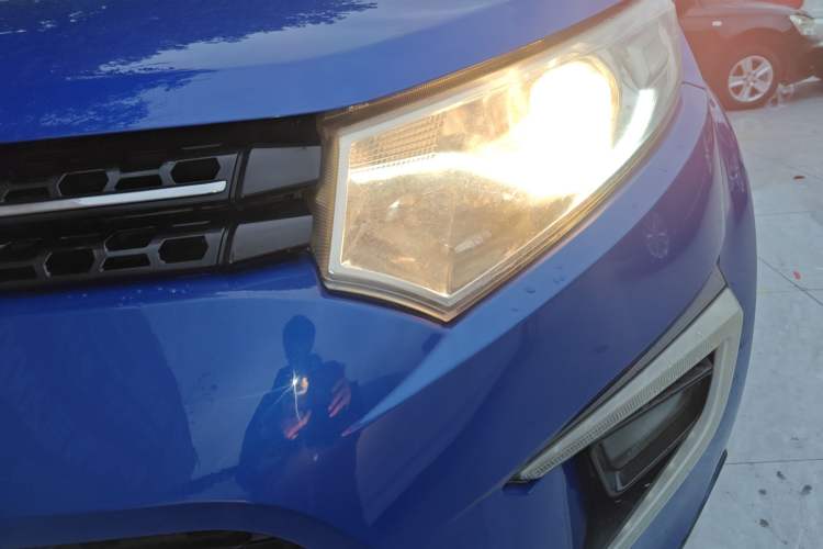 Used JMC Yusheng S330 2016 1.5L GTDi Automatic Two-Wheel Drive Flagship Edition
