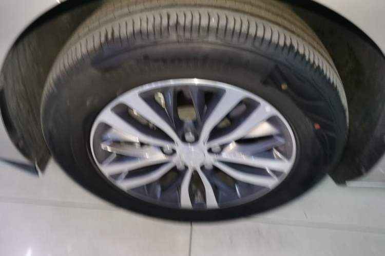 Used Buick GL8 2023 ES Lu Zun Deluxe Model
