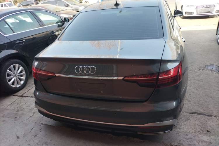 Used Audi A4L 2022 40 TFSI Fashion Dynamic Model
