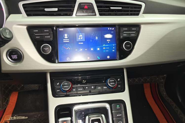 Used Geely Auto Emgrand X7 Sport 2020 1.8TD DCT Two-Wheel Drive Smart Connect 4G-Enabled Version