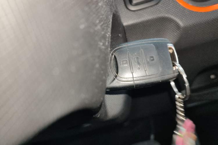 Used Wuling Hongguang MINIEV 2021 Macaron Premium Model – Lithium Iron Phosphate
