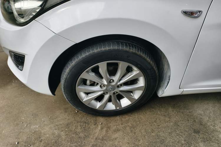 Used Hyundai Elantra (5th Generation / Langdong) 2016 1.6L Automatic Smart Version